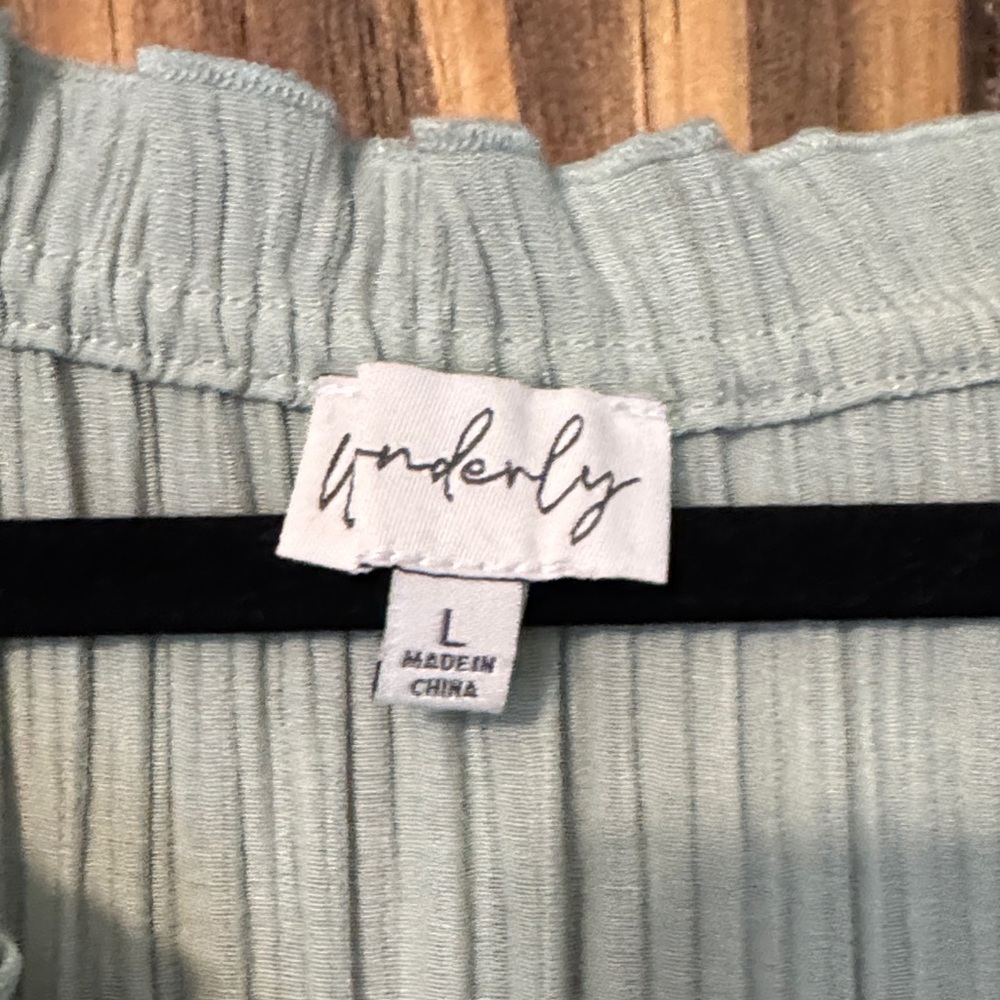 Wonderly Sage Green Tiered Maxi Dress - Picture 2 of 4